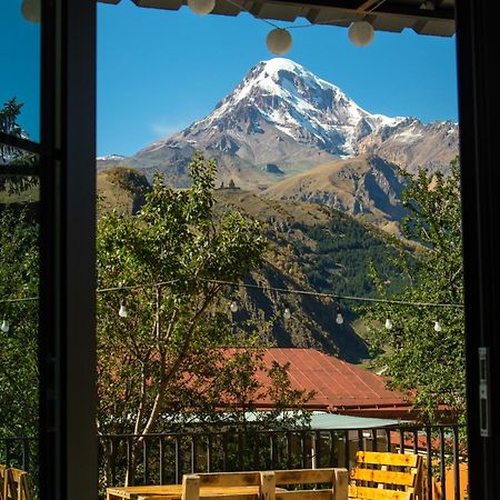 Planet Kazbegi Hotel Ngoại thất bức ảnh
