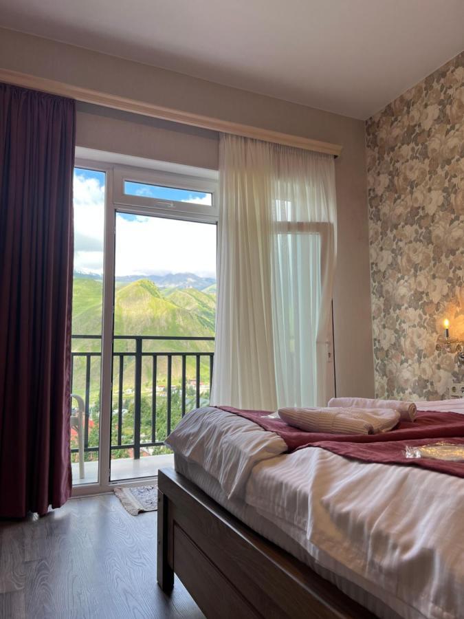 Planet Kazbegi Hotel Ngoại thất bức ảnh