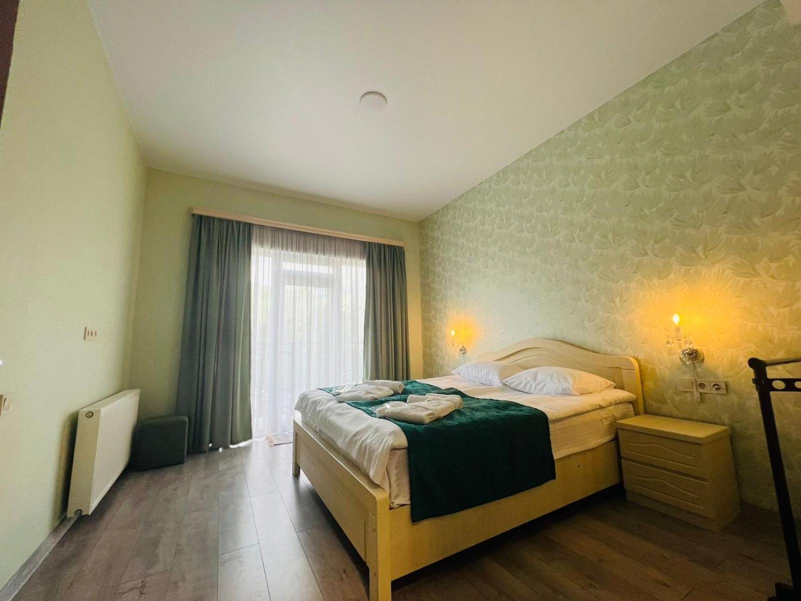 Planet Kazbegi Hotel Ngoại thất bức ảnh