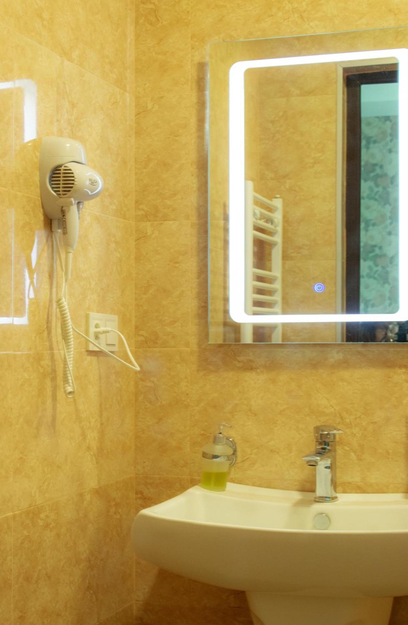 Planet Kazbegi Hotel Ngoại thất bức ảnh