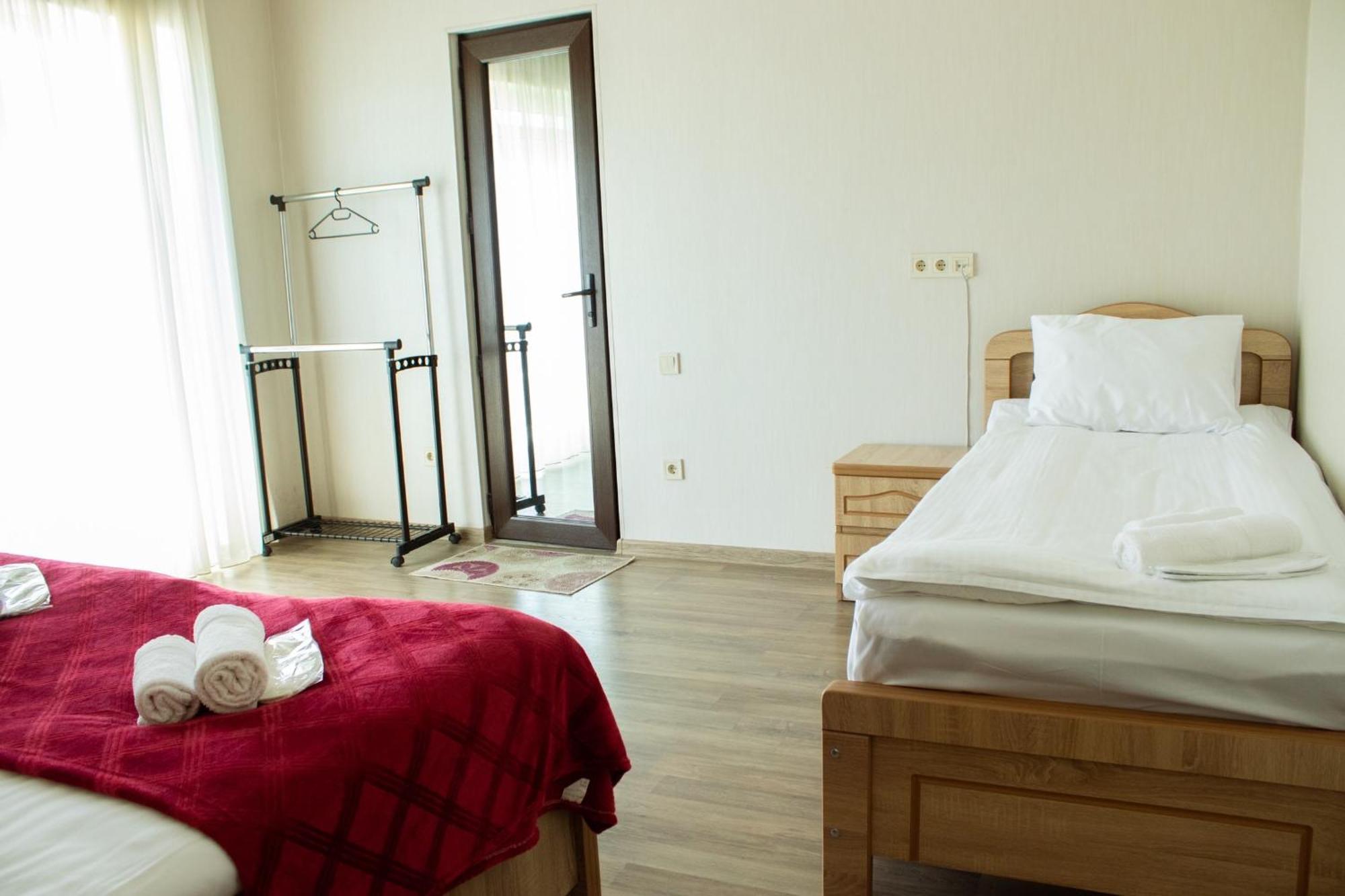 Planet Kazbegi Hotel Ngoại thất bức ảnh